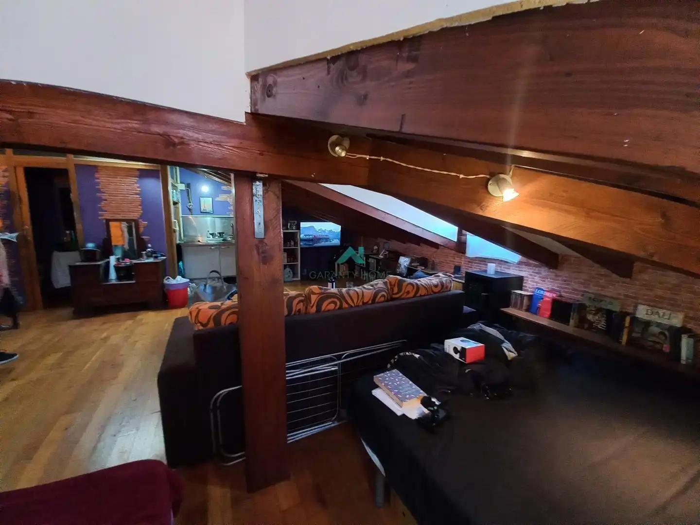 Attic for rent in Laredo