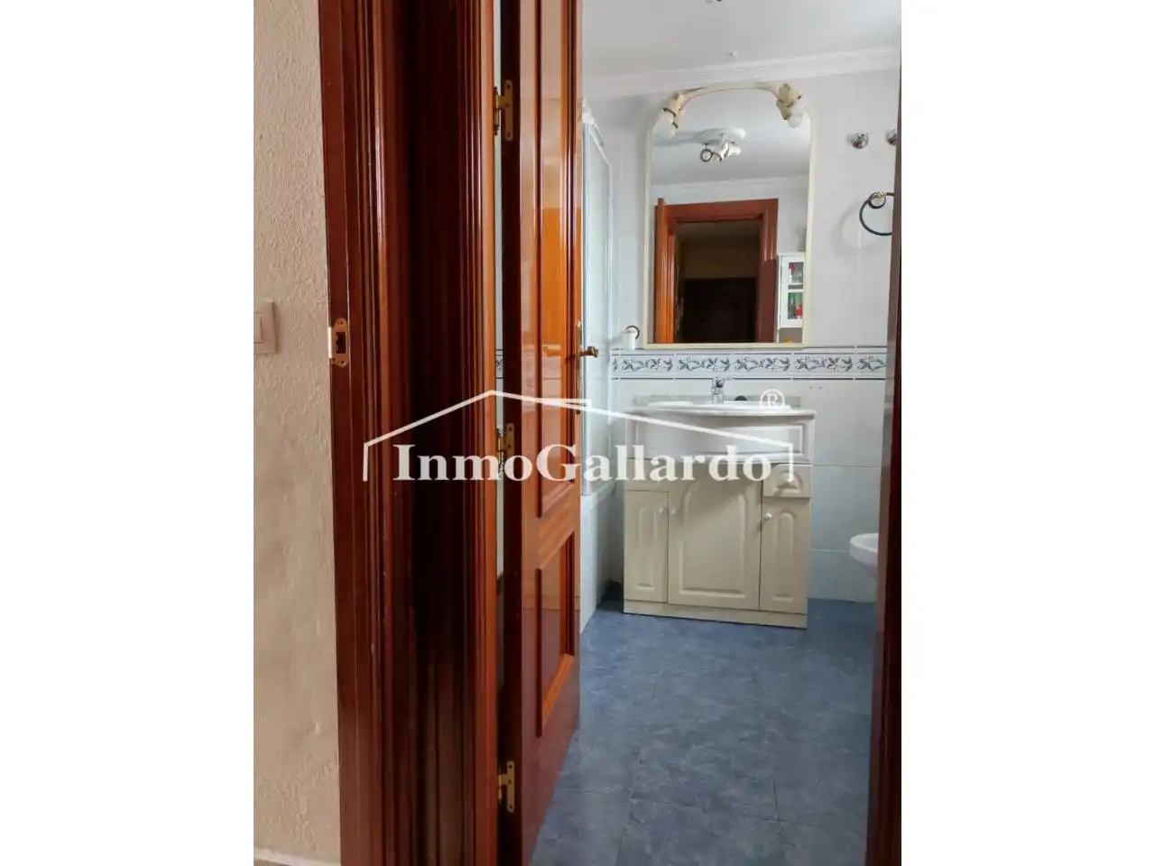 Baño de Piso en venta en Rincón de la Victoria con Terraza y Piscina comunitaria
