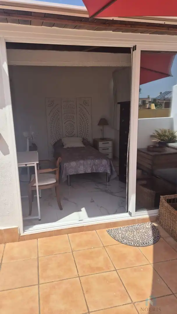 Bedroom of Flat for share in Catarroja  with Terrace, Furnished and Balcony