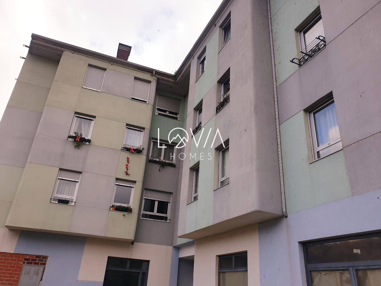 Exterior view of Attic for sale in Salas