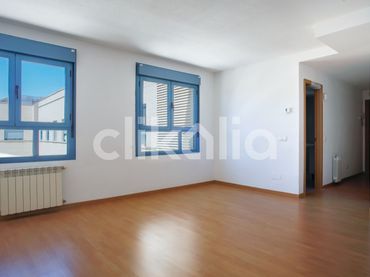 Wohnung mit Pool zum Verkauf in Latina