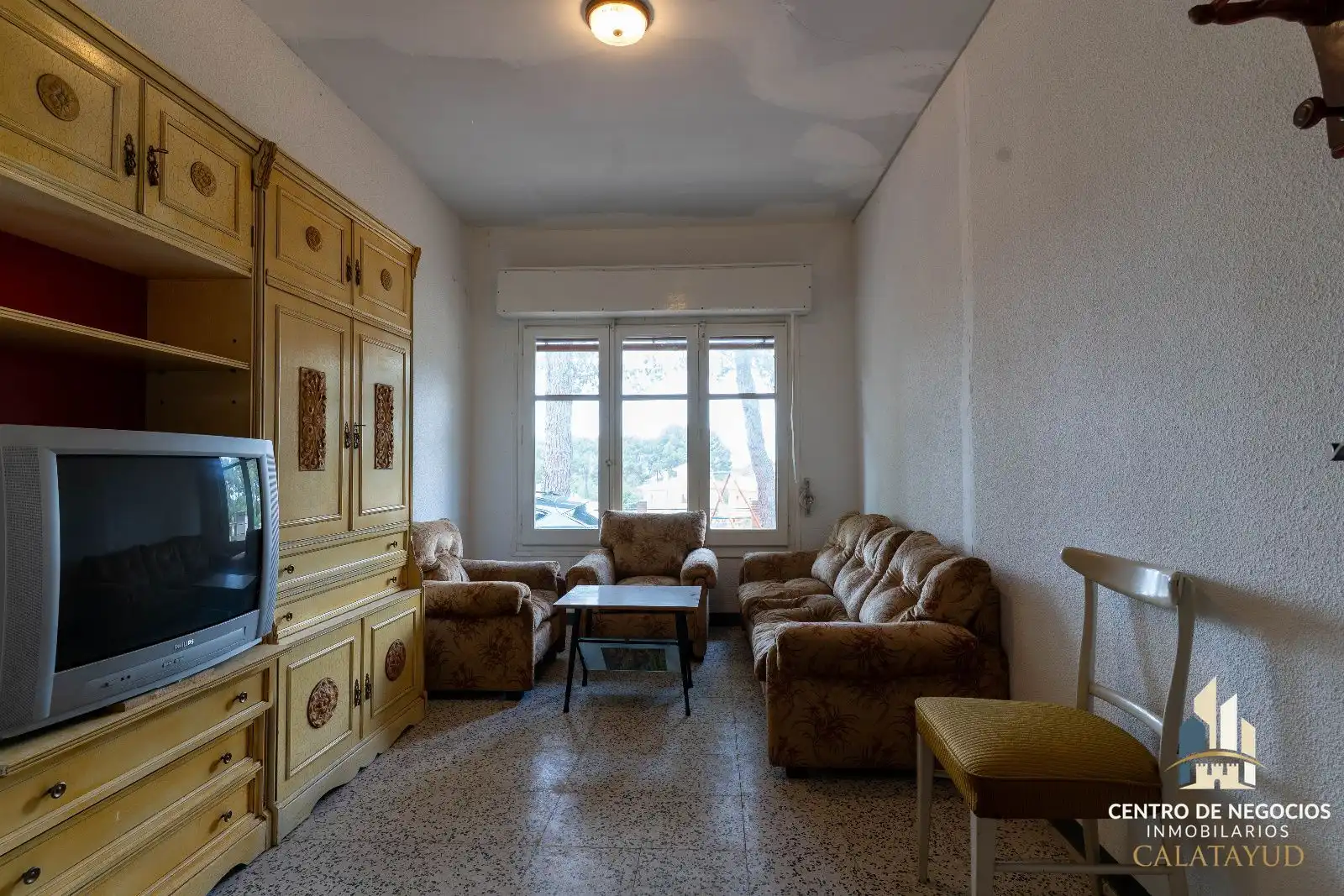 Sala d'estar de Casa o xalet en venda en Calatayud amb Calefacció i Piscina