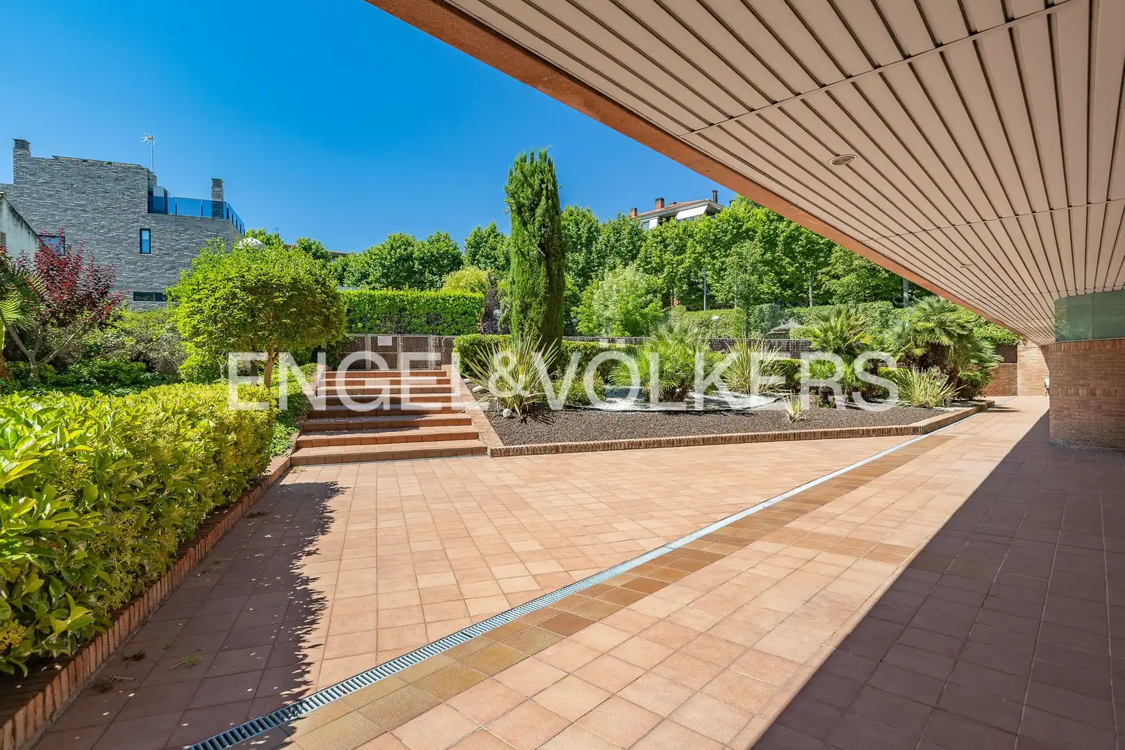 Terrace of Flat for sale in Sant Cugat del Vallès  with Air Conditioner, Heating and Private garden