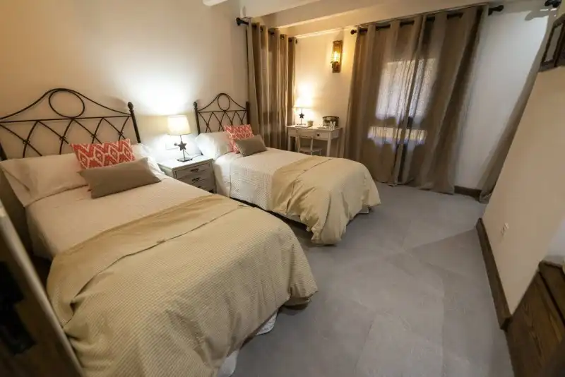 Habitación de Casa o chalet en venta en Garganta la Olla con Aire acondicionado, Calefacción y Jardín privado
