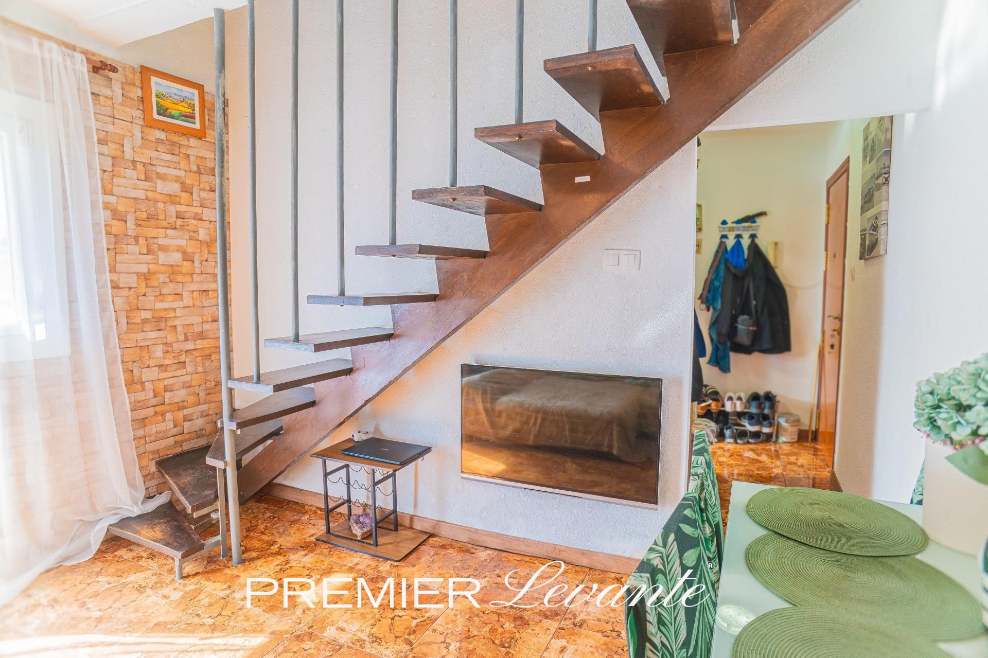 Duplex for sale in Alicante / Alacant  with Air Conditioner and Balcony
