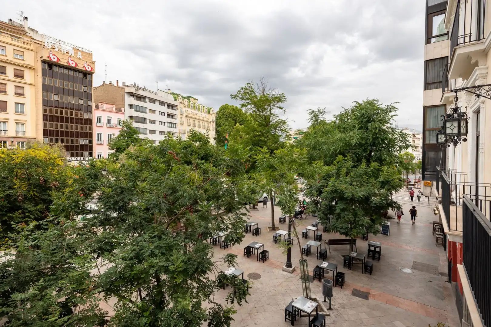 Terraza de Apartamento de alquiler en Granada con Aire acondicionado, Calefacción y Lavadora