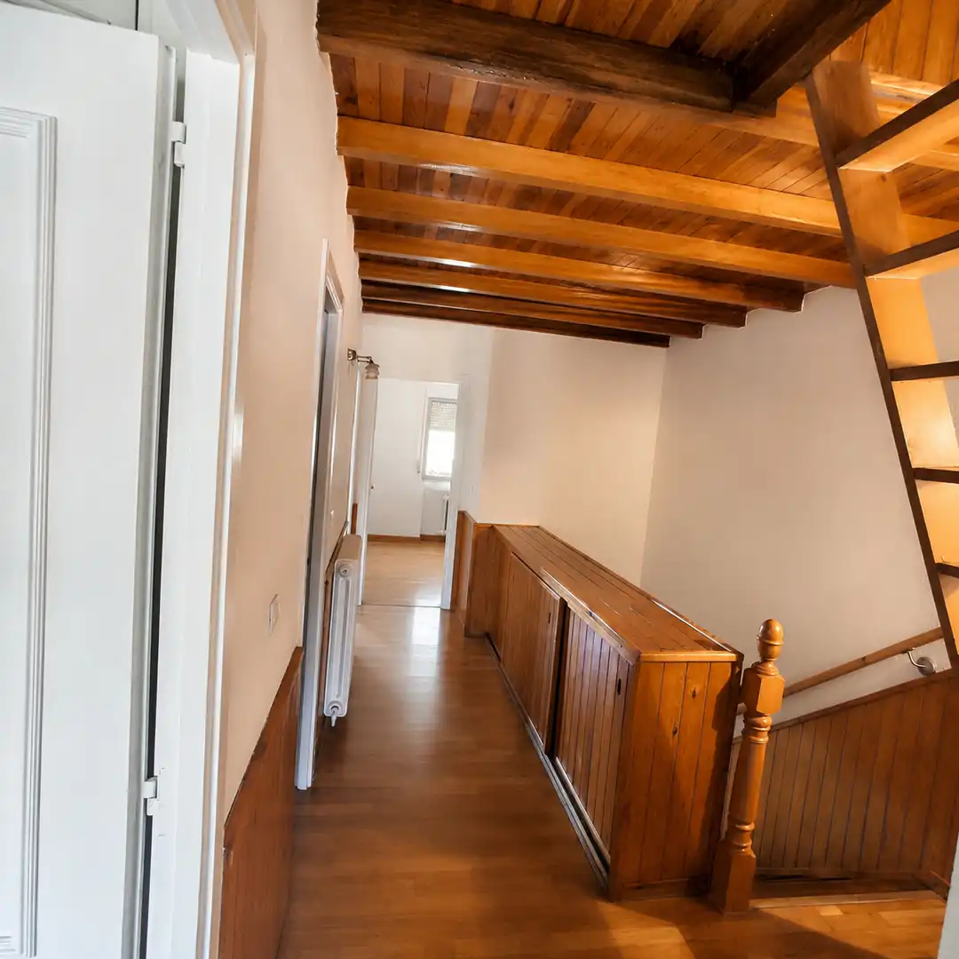 Einfamilien-Reihenhaus zur Miete in Hoyo de Manzanares mit Privatgarten und Gemeinschaftspool