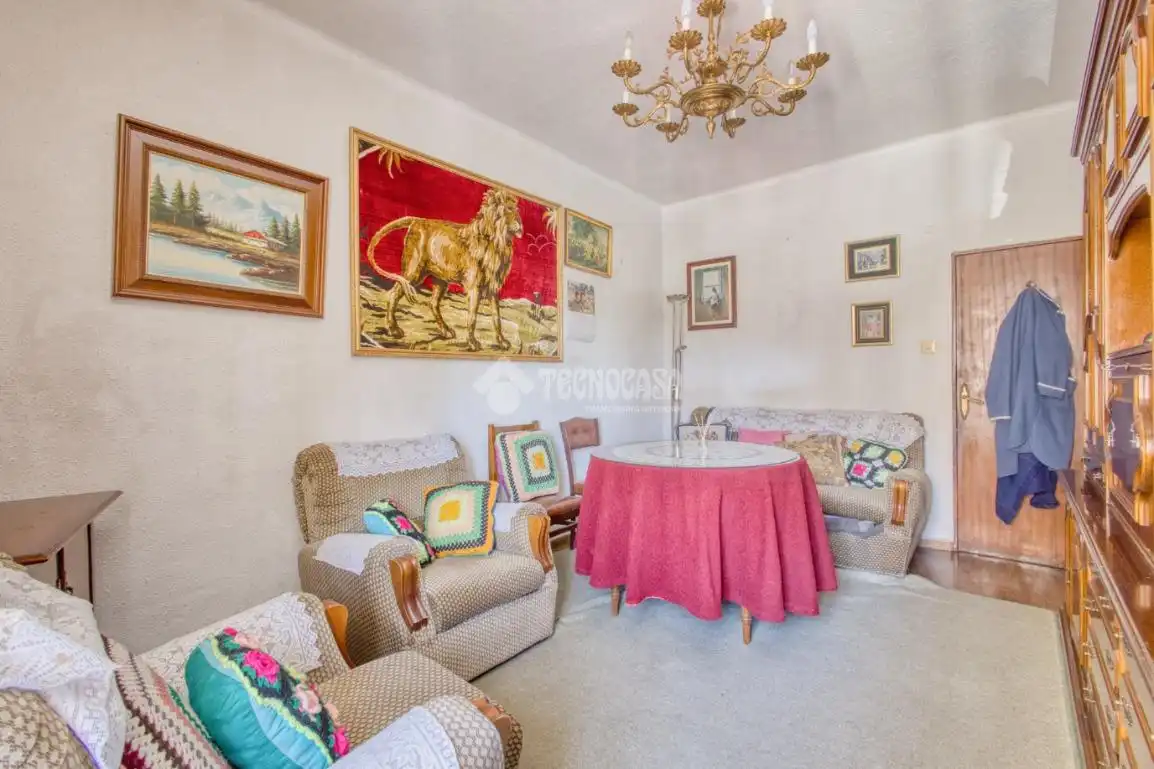 Living room of Flat for sale in Salamanca  with Heating