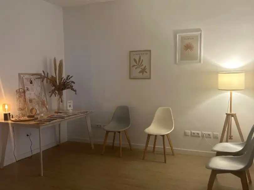 Comedor de Oficina de alquiler en Girona con Aire acondicionado, Calefacción y Amueblado