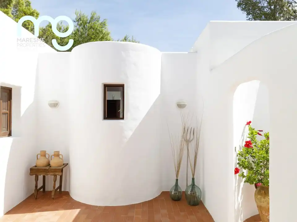 Garden of Country homes for sale in Andratx  with Air Conditioner, Heating and Private garden