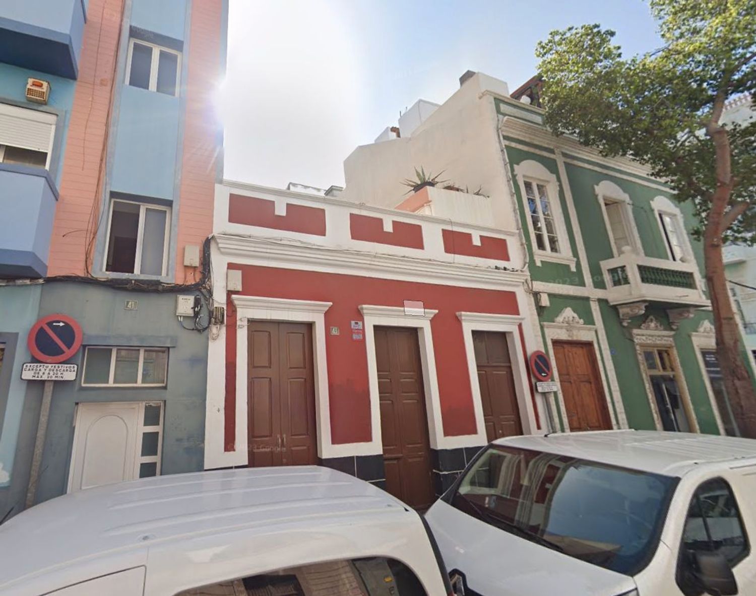Vista exterior de Casa adosada en venda en Las Palmas de Gran Canaria amb Terrassa