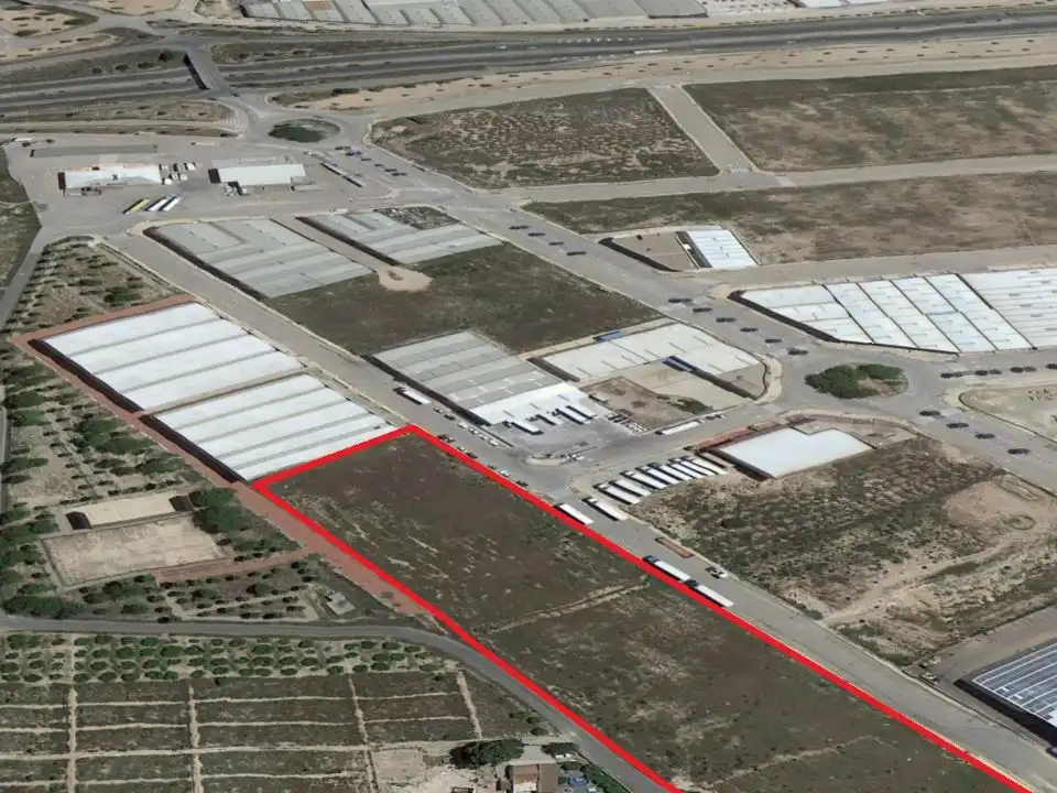 Industrial land for sale in Calle El Castellar 16, imagen 2