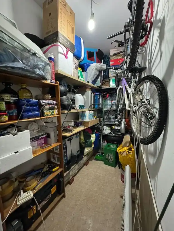 Wohnung zum Verkauf in Borox mit Klimaanlage, Heizung und Abstellraum