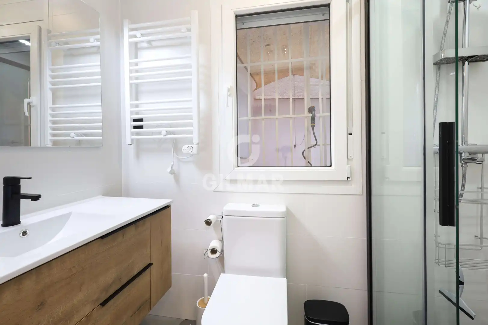 Baño de Piso en venta en Madrid con Calefacción y Amueblado