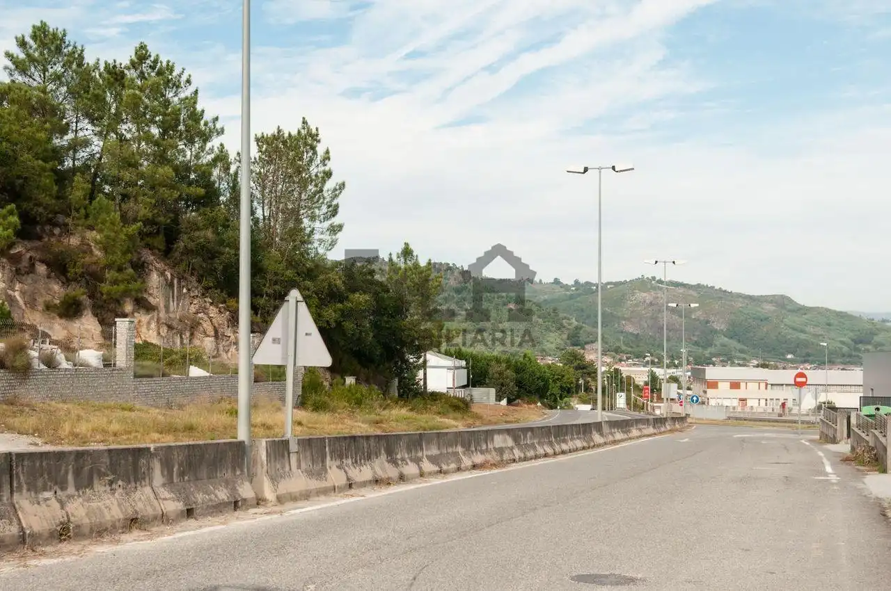 Außenansicht von Fabrikhallen zur Miete in Ourense Capital 