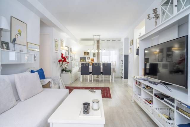 Piso en Venta en CL VALLE INCLAN 7 PROIFUSA IIIFUENGIROLA (MÁLAGA), 11 en Centro ciudad