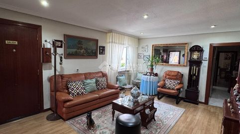 Foto 2 de Piso en venta en C. Marqués de Sta. María del Villar, San Mamés - La Palomera, León Capital