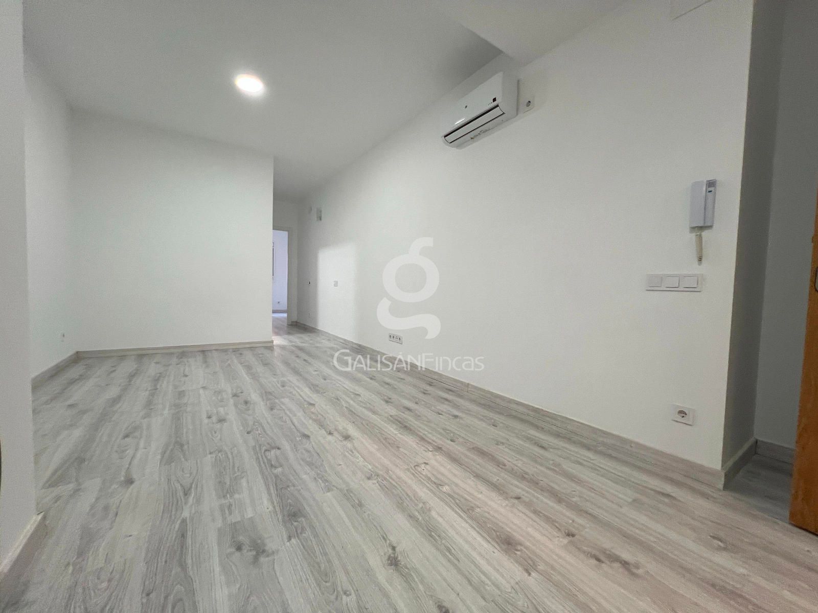 Flat to rent in Cornellà de Llobregat  with Air Conditioner, Heating and Parquet flooring