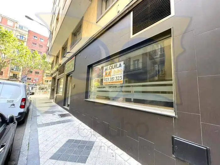 Vista exterior de Local en venta en Salamanca con Aire acondicionado