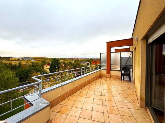 Ático en Venta en Carolina Coronado en Tejares - Chamberí - Alcades