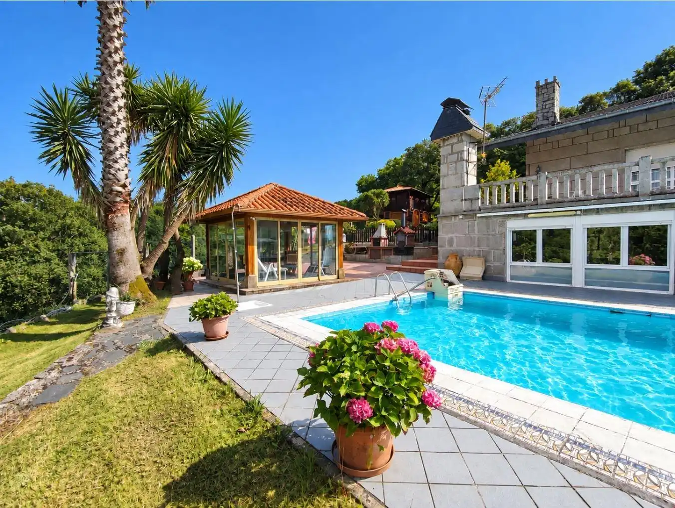 House with terrace for sale in Rasines