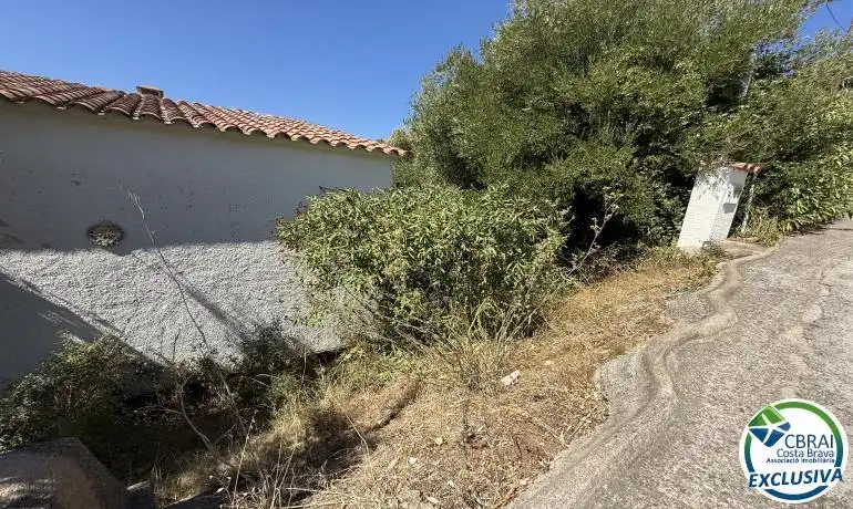 Houses for sale in Roses  with Private garden, Terrace and TV