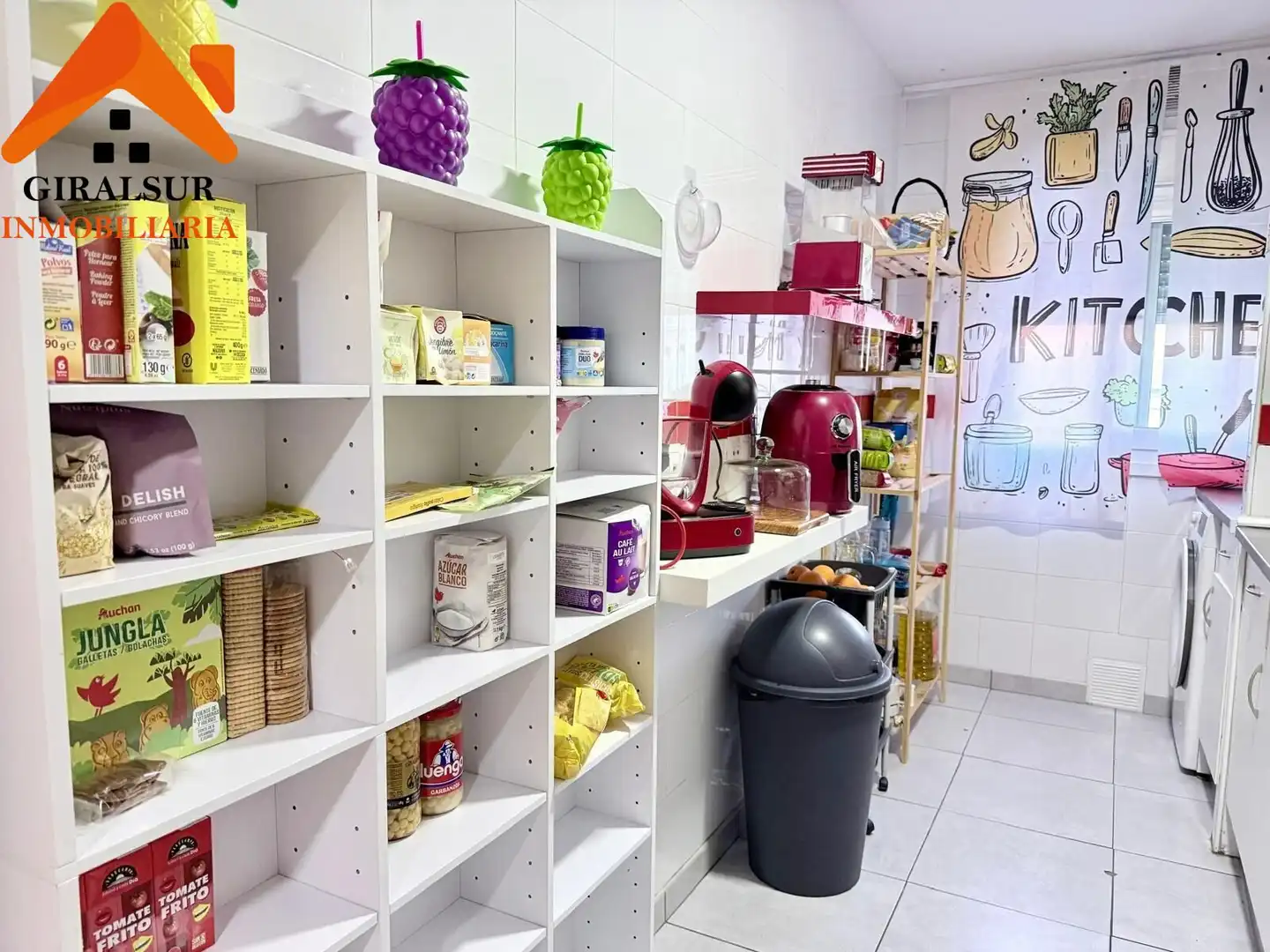 Flat for sale in Sevilla  with Air Conditioner, Terrace and Storage room