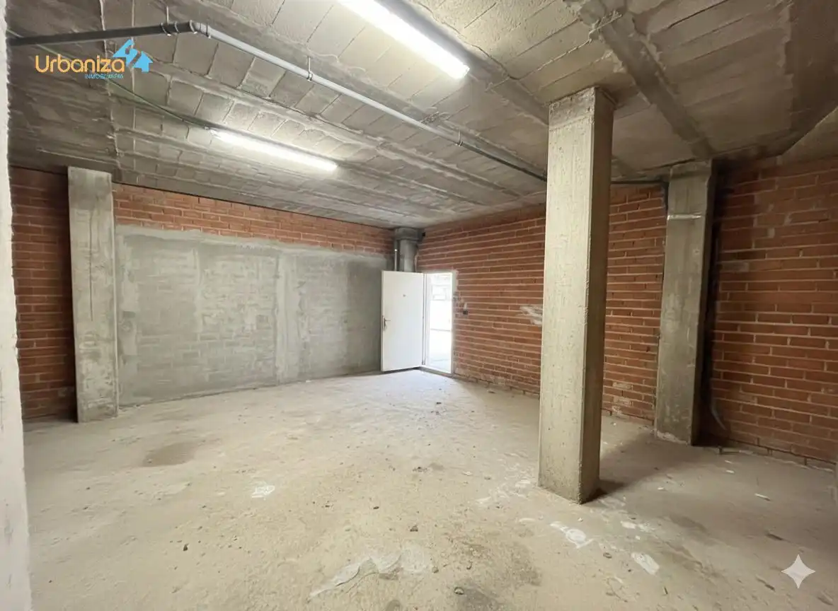 Local comercial en venda a Avenida Elvas, imagen 2