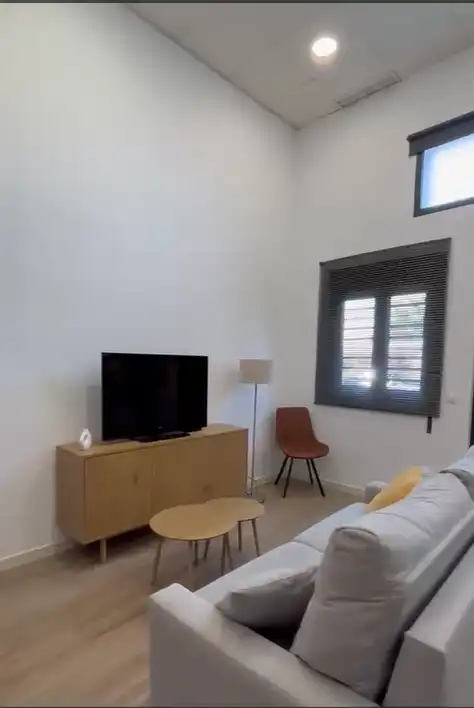 Sala d'estar de Dúplex en venda en Teatinos - Universidad