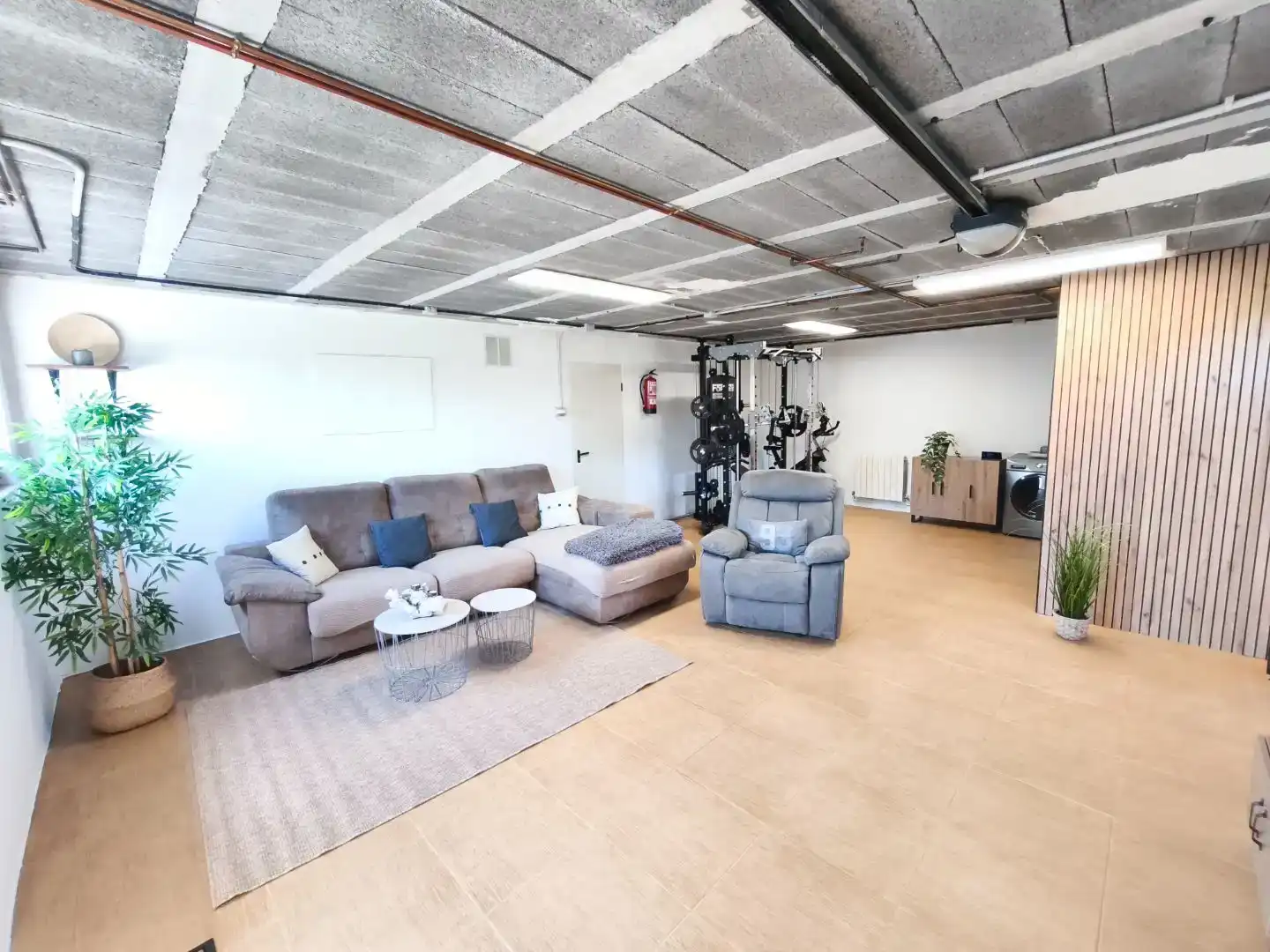 Piso en venta en Gijón  con Jardín privado, Trastero y Piscina