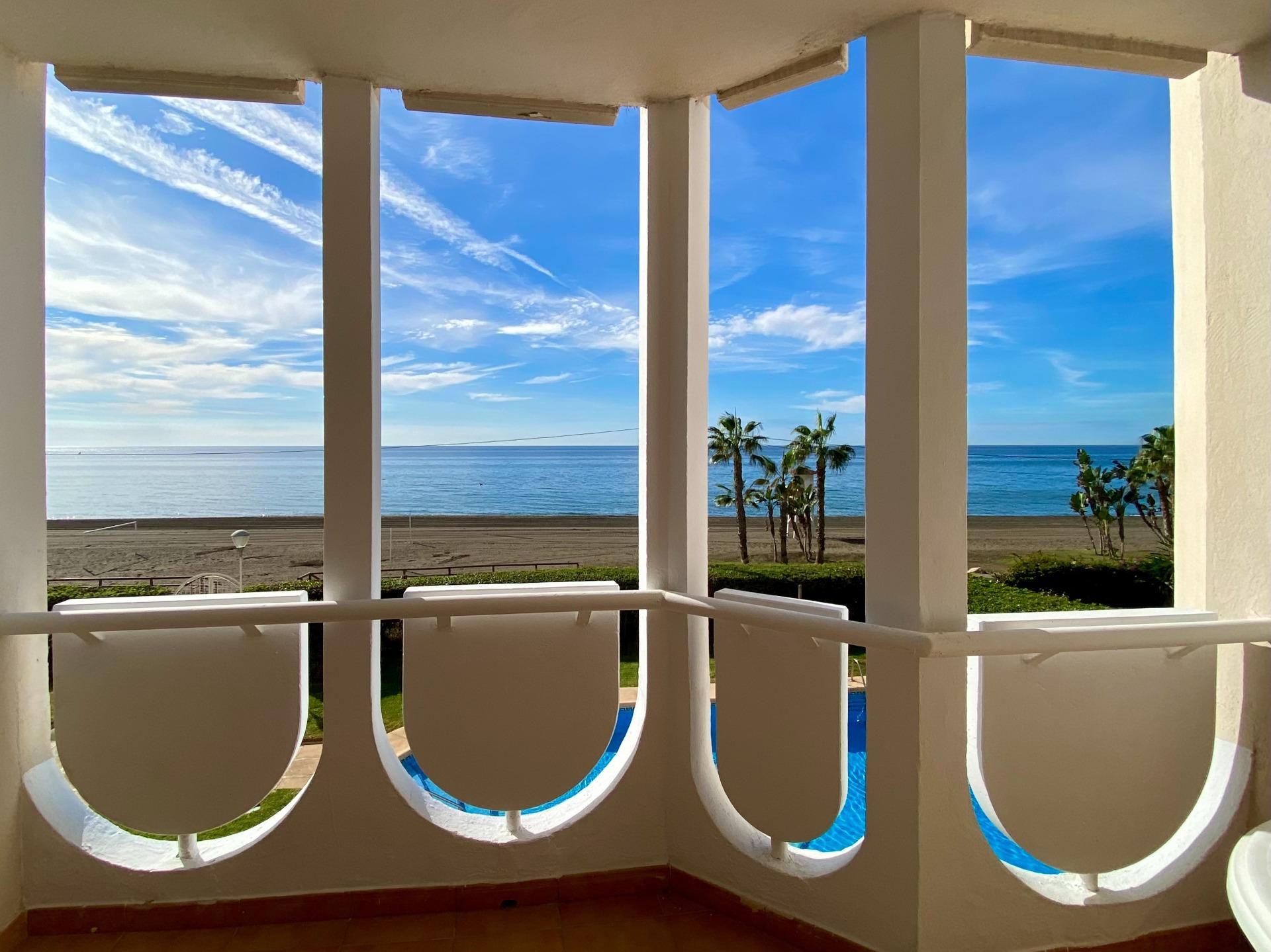 Dormitori de Pis en venda en Rincón de la Victoria amb Jardí privat, Terrassa i Balcó