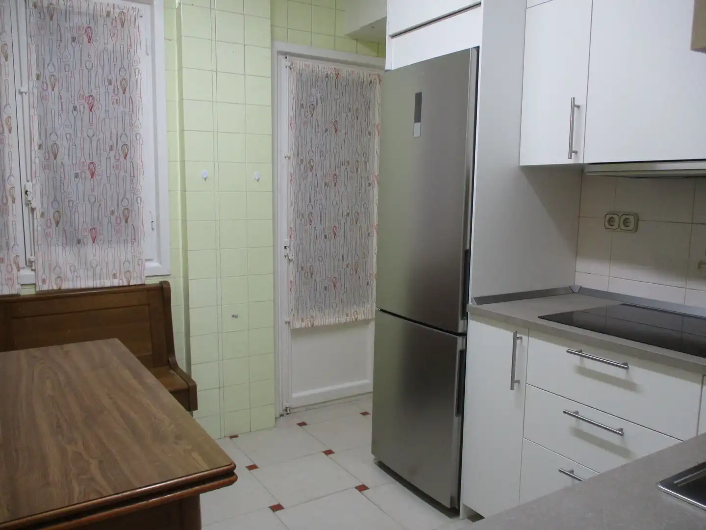 Kitchen of Flat for rent in Donostia - San Sebastián   with Heating and Furnished