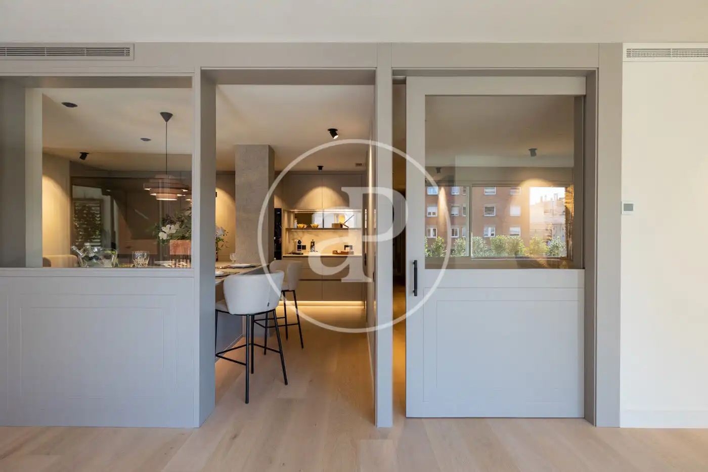 Küche von Wohnung zum Verkauf in Barcelona mit Klimaanlage, Heizung und Terrasse