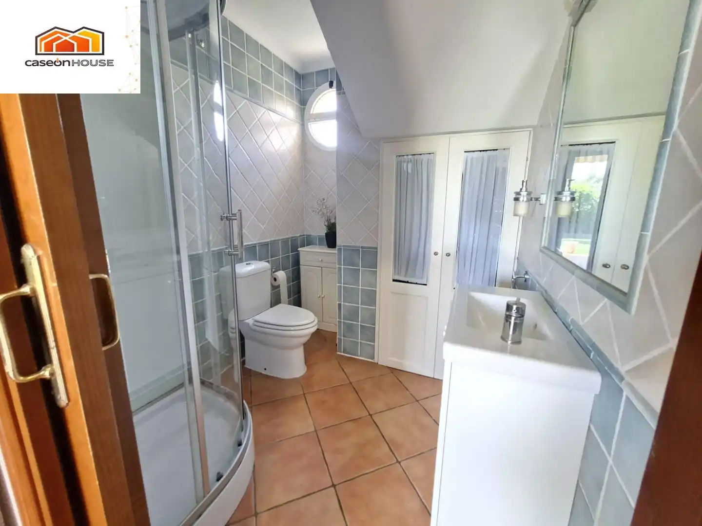 Bany de Casa o xalet en venda en Chiclana de la Frontera amb Jardí privat