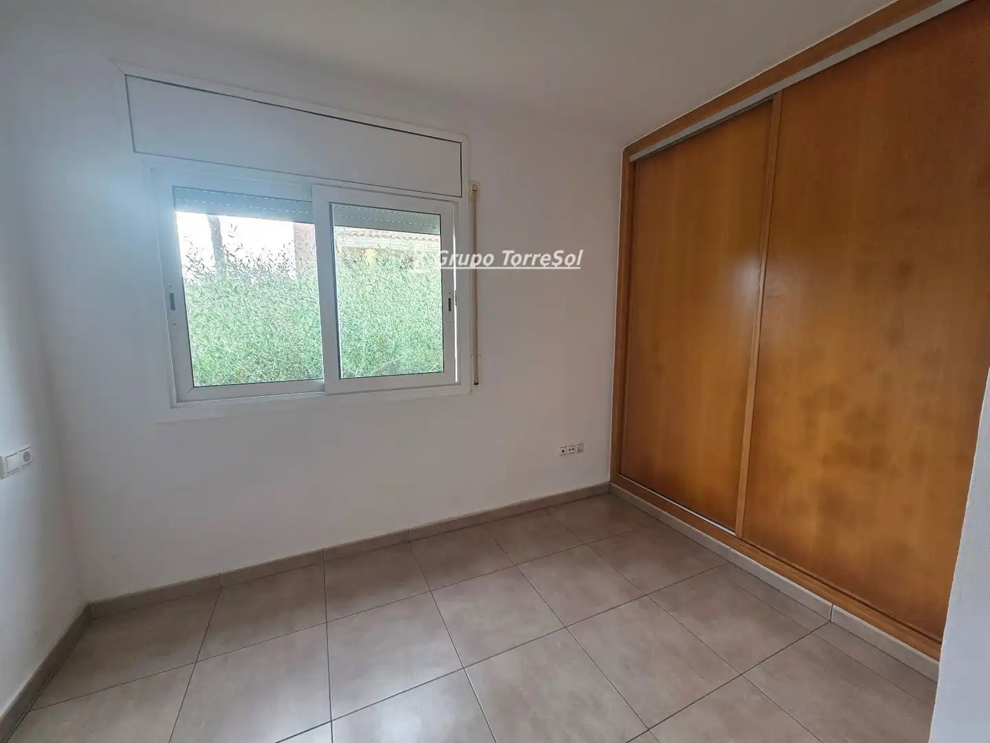 Casa aparellada amb jardí en venda a Figuera, imagen 17