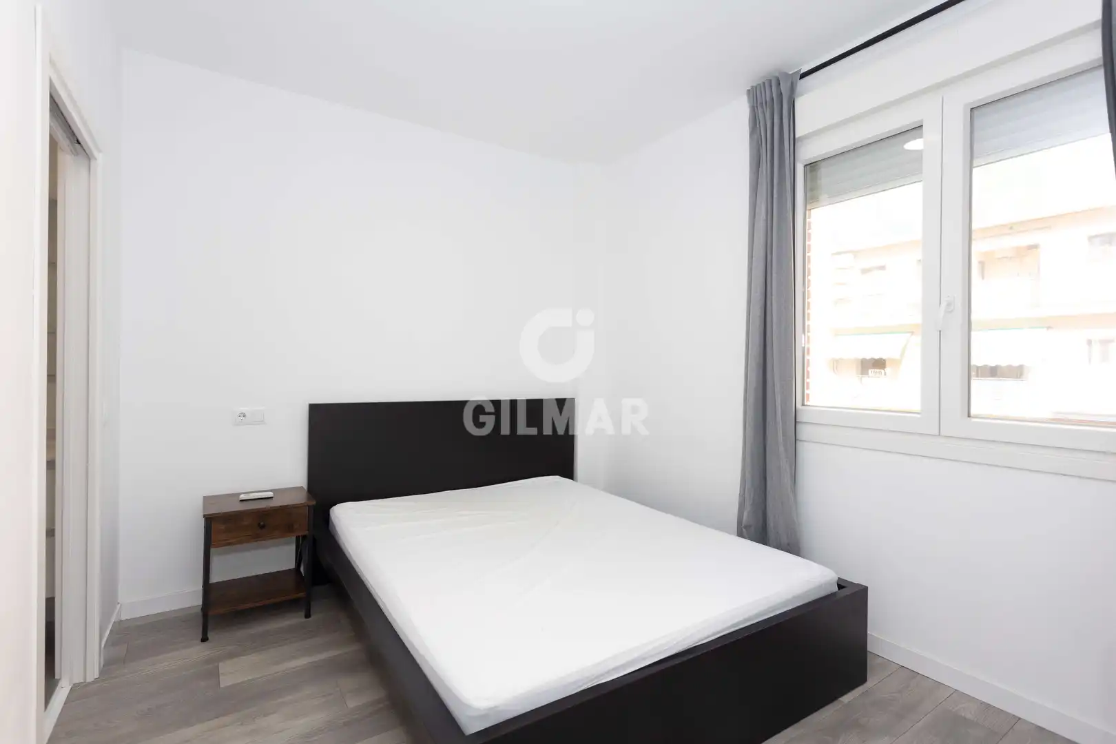 Habitación de Piso en venta en Madrid con Calefacción y Balcón