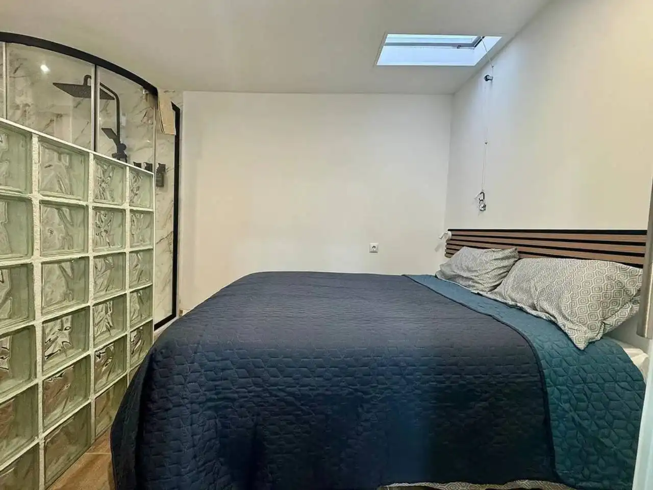 Dormitori de Estudi en venda en Sant Feliu de Llobregat amb Aire condicionat, Calefacció i Parquet