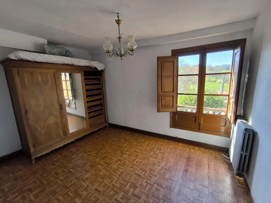 Bedroom of Houses for sale in Cabranes  with Heating