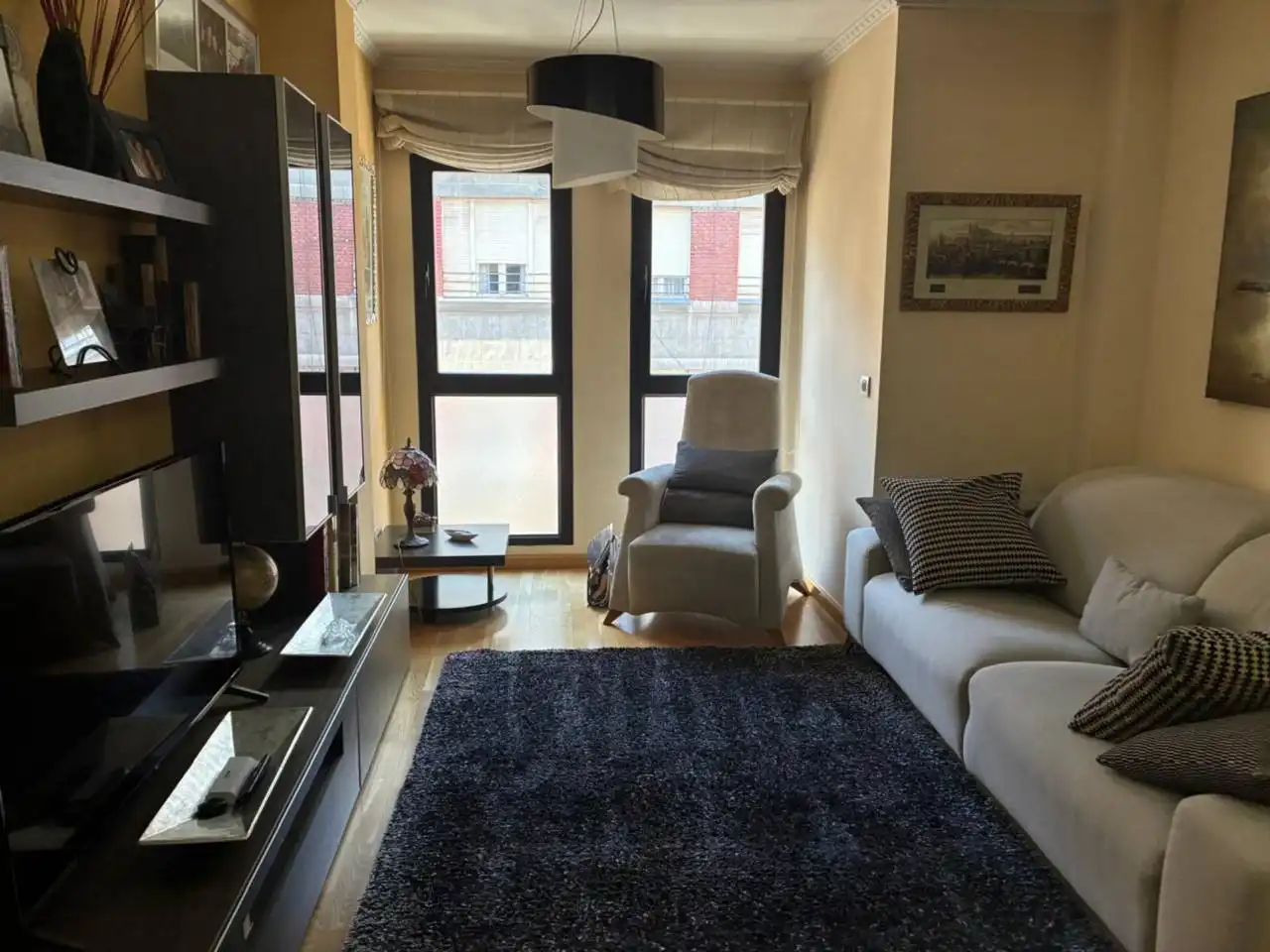 Sala de estar de Dúplex en venta en León Capital  con Calefacción y Trastero