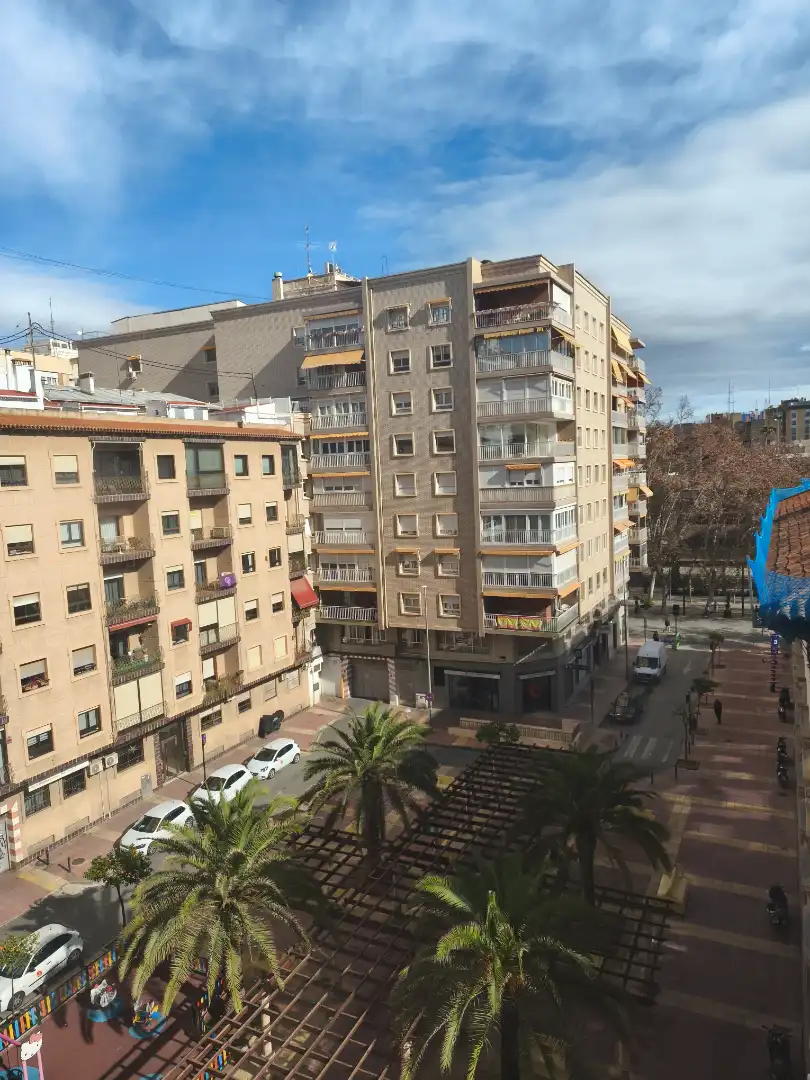 Vista exterior de Pis en venda en Murcia amb Aire condicionat i Moblat