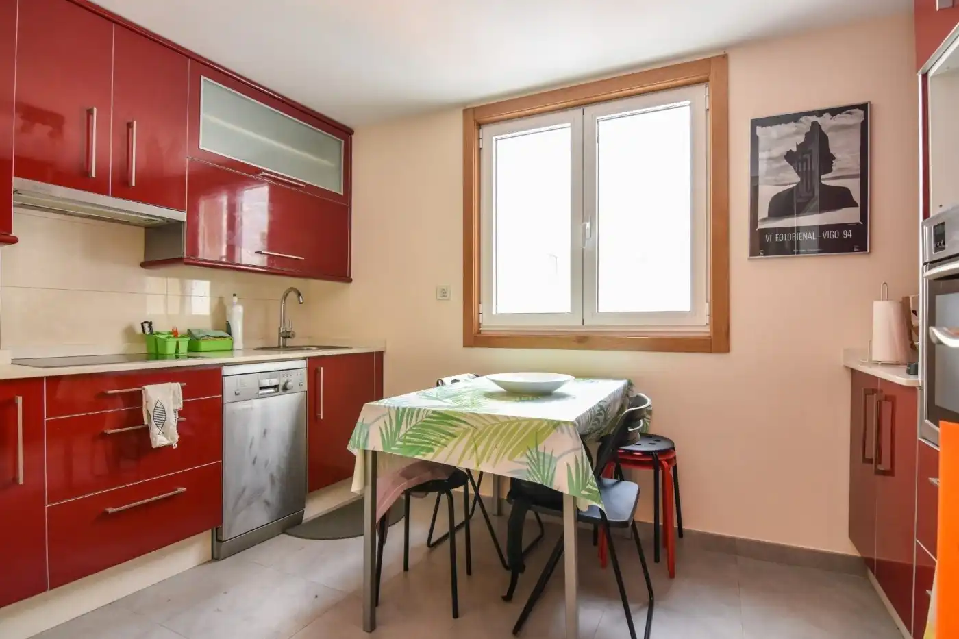Cuina de Pis de lloguer en A Coruña Capital  amb Calefacció i Parquet