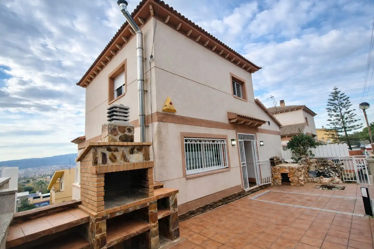 Vista exterior de Casa o chalet en venta en El Vendrell con Calefacción