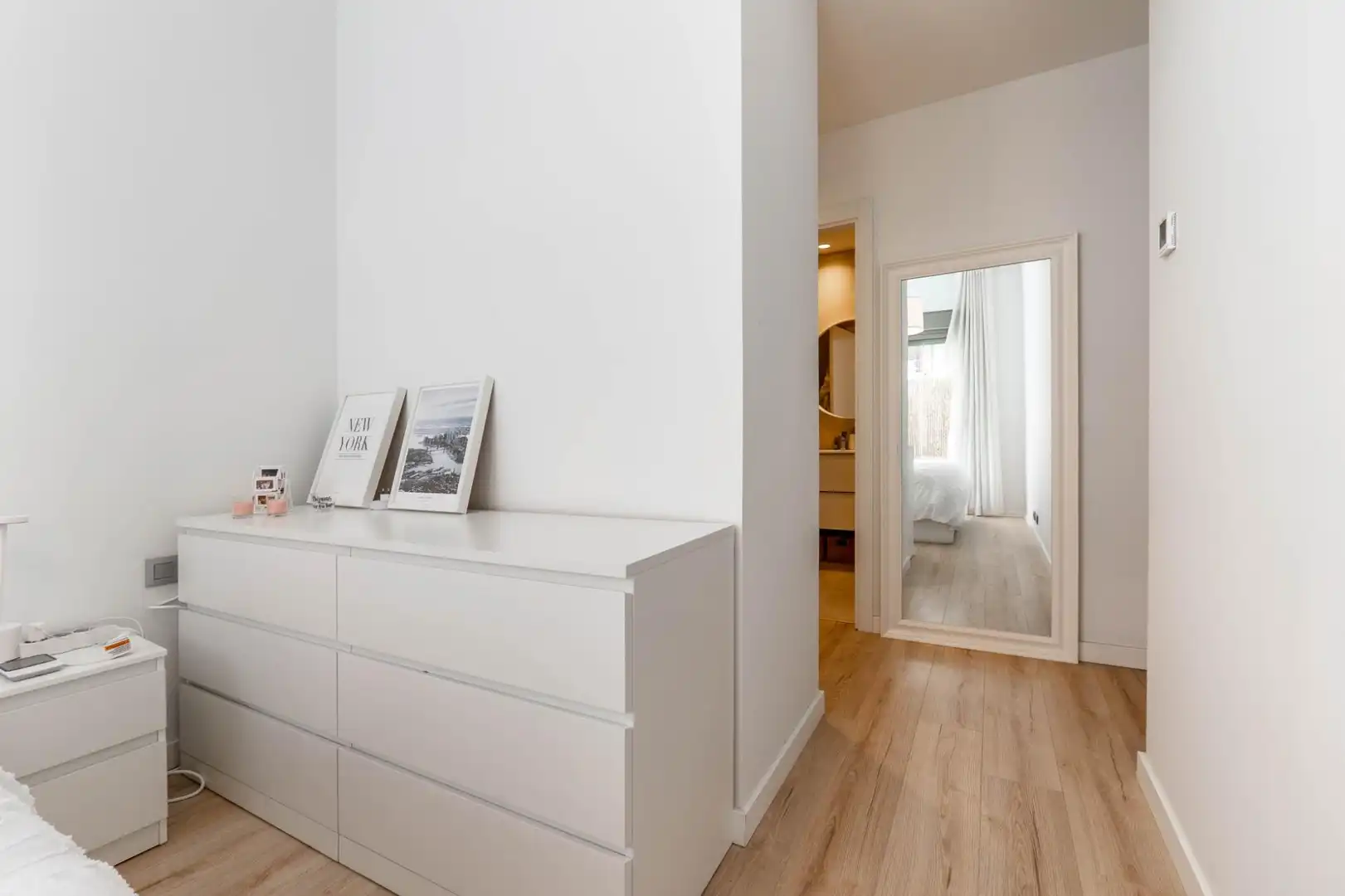 Habitación de Piso en venta en Granada con Calefacción, Amueblado y Piscina comunitaria