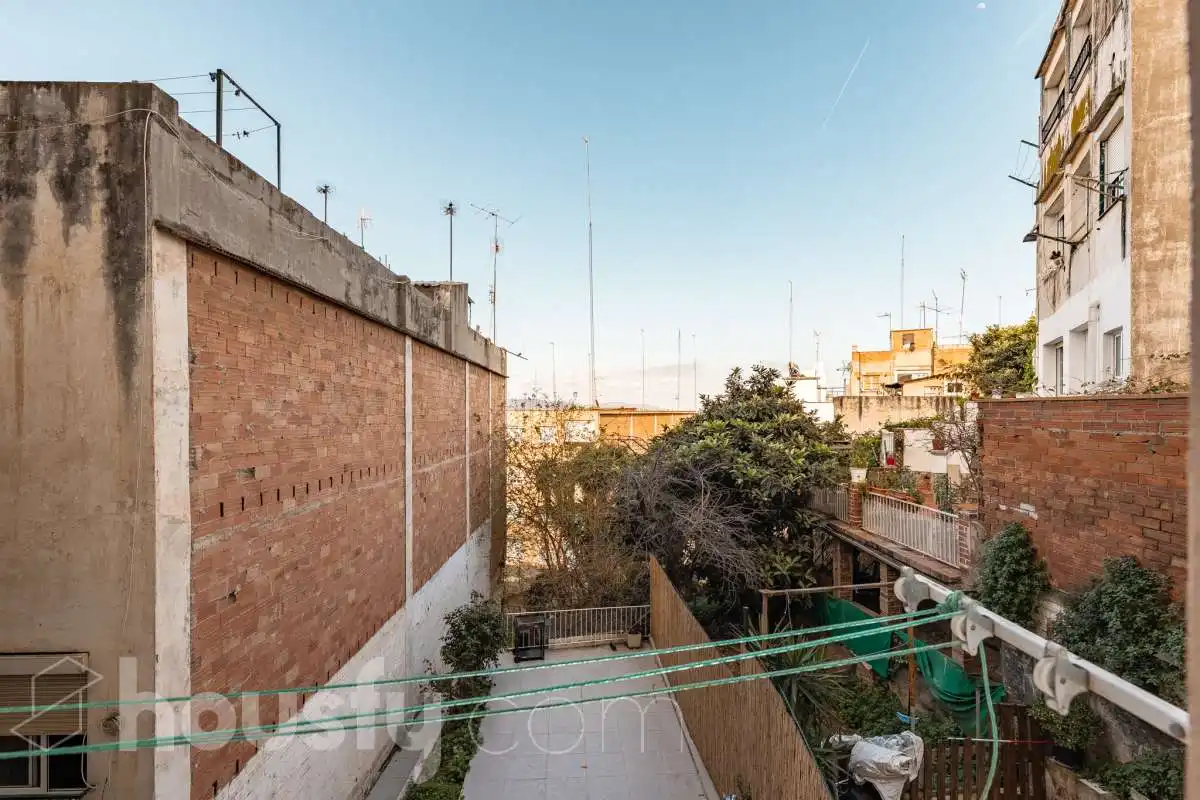 Piso en venta en CL CALDERON DE LA BARCA, El Carmel
