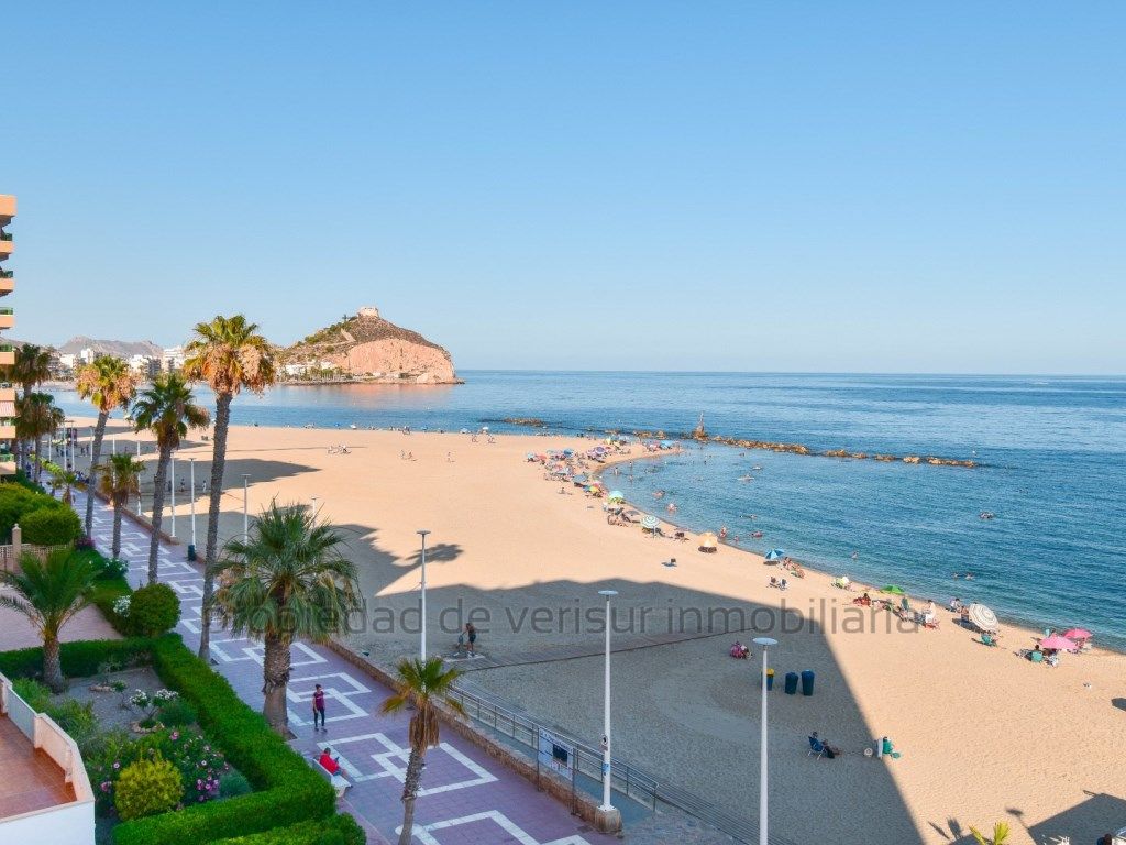 Vista exterior de Pis de lloguer en Águilas amb Rentadora i Microones