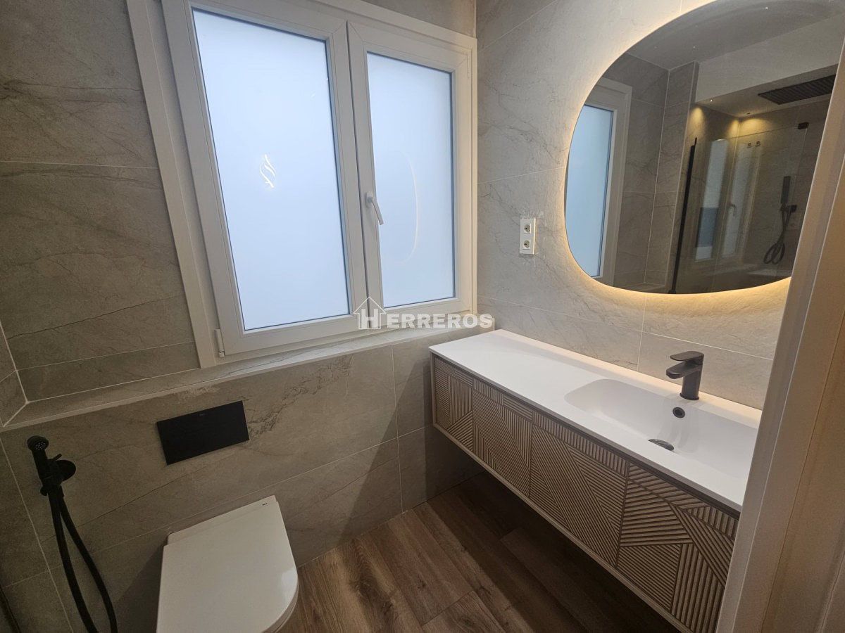 Baño de Piso en venta en  Logroño con Aire acondicionado, Calefacción y Parquet