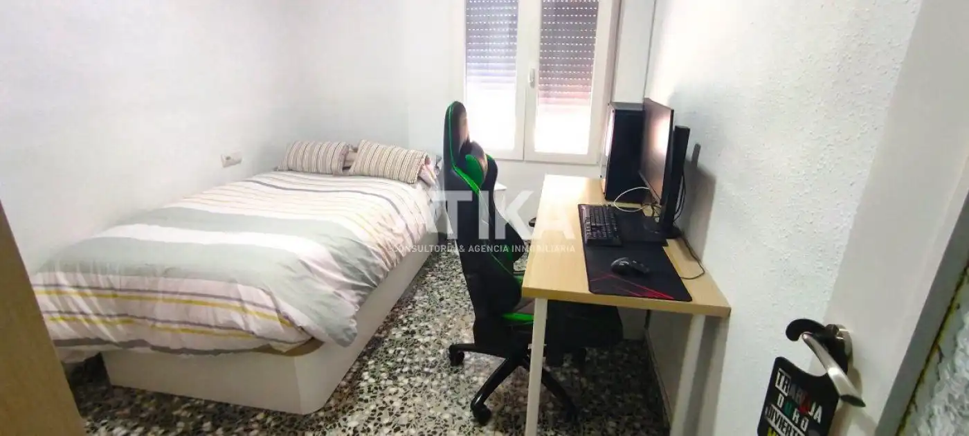 Habitación de Piso en venta en Ontinyent con Calefacción y Balcón