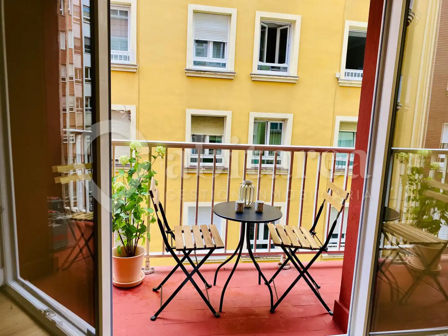 Terrassa de Pis de lloguer en Santander amb Parquet, Moblat i Forn