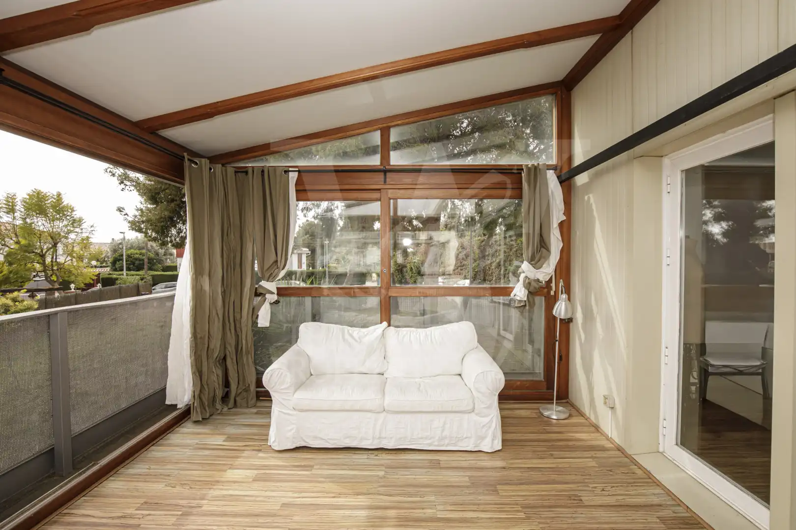 Habitación de Casa adosada en venta en Alella con Aire acondicionado, Calefacción y Jardín privado