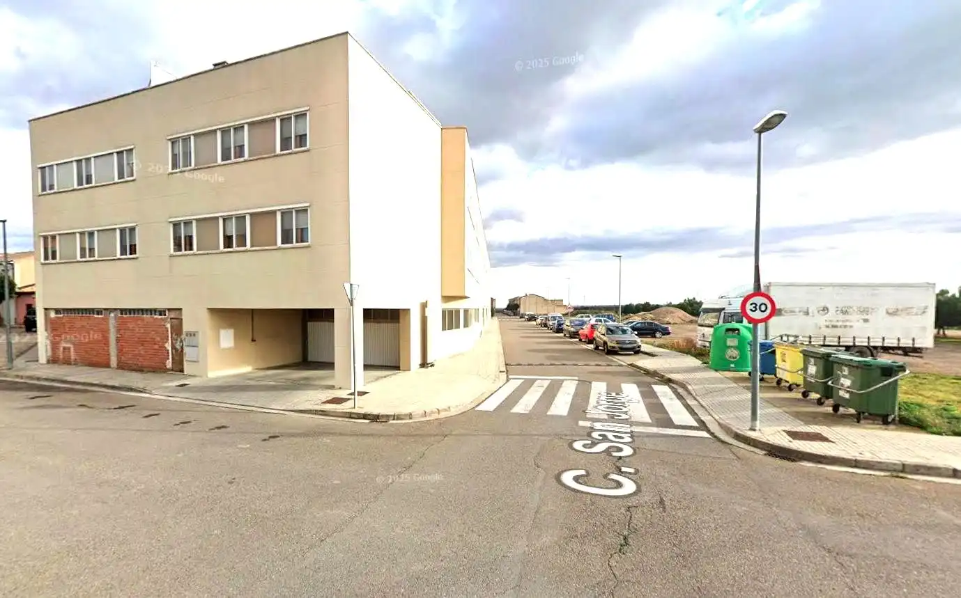 Parking of Duplexes for sale in Gallur  with Heating, Terrace and Storage room